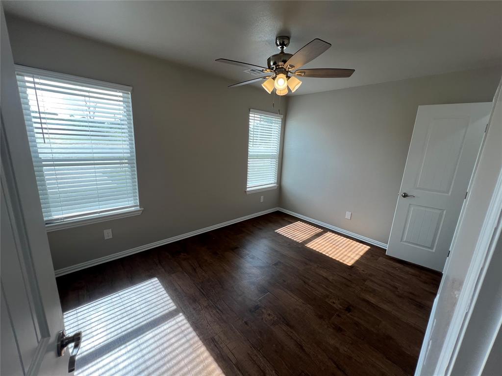 844 Elm Street Property Photo 6