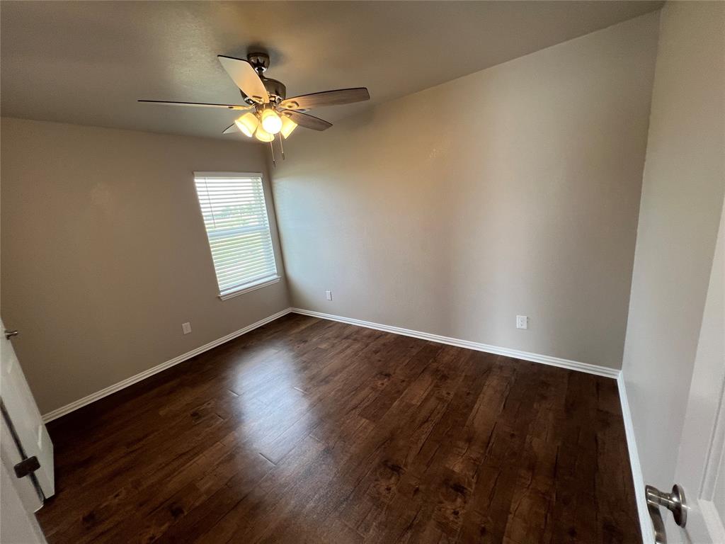 844 Elm Street Property Photo 8