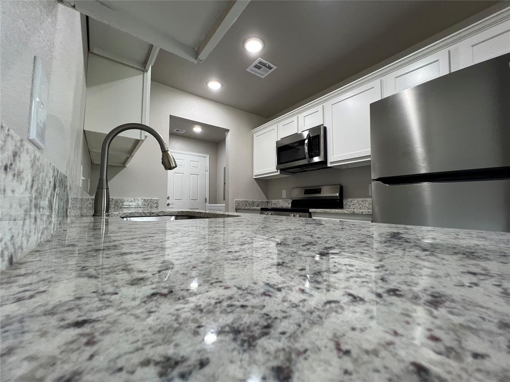 844 Elm Street Property Photo 12
