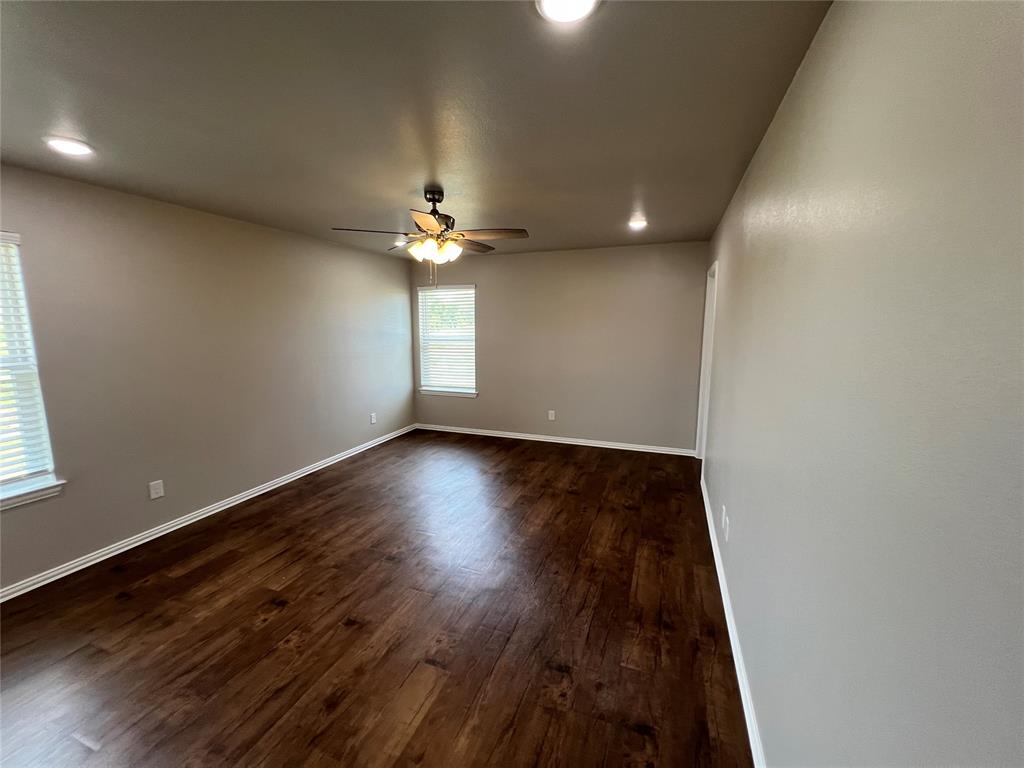 844 Elm Street Property Photo 15