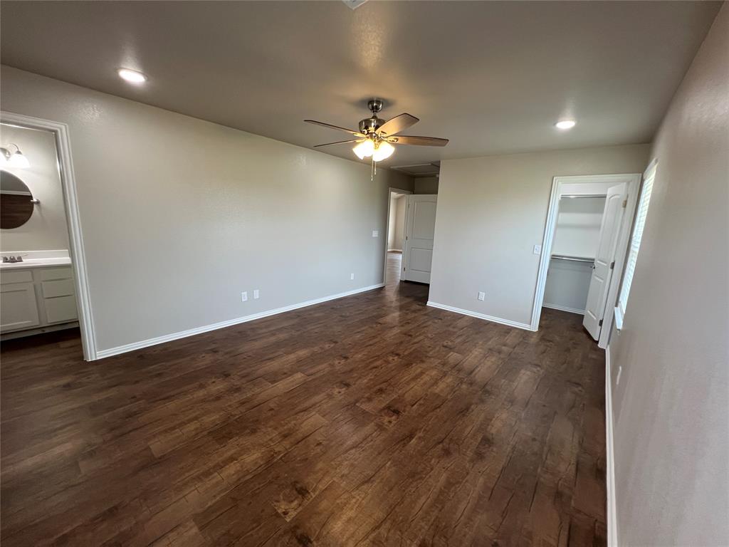 844 Elm Street Property Photo 18