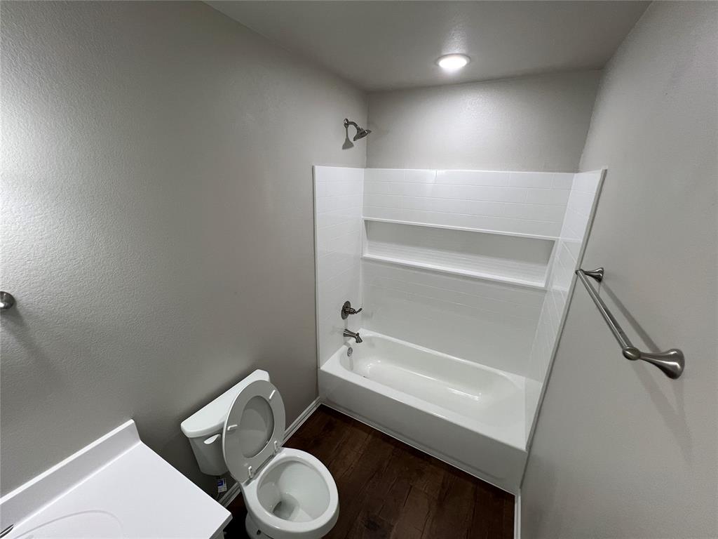 844 Elm Street Property Photo 19