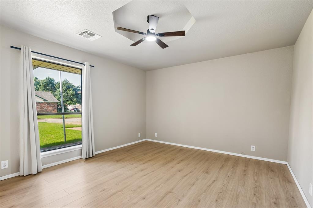 1909 Fountain View Property Photo 29