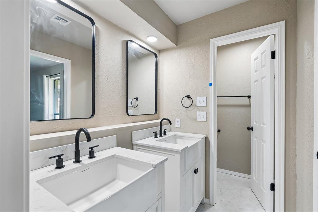 1909 Fountain View Property Photo 31