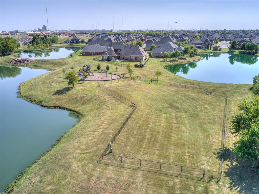 15113 Salem Creek Place Property Photo 49