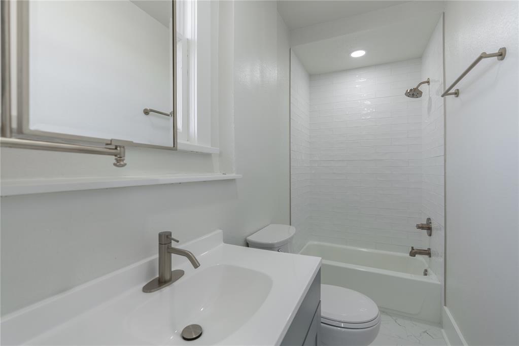 617 Nw 22nd Street Property Photo 43