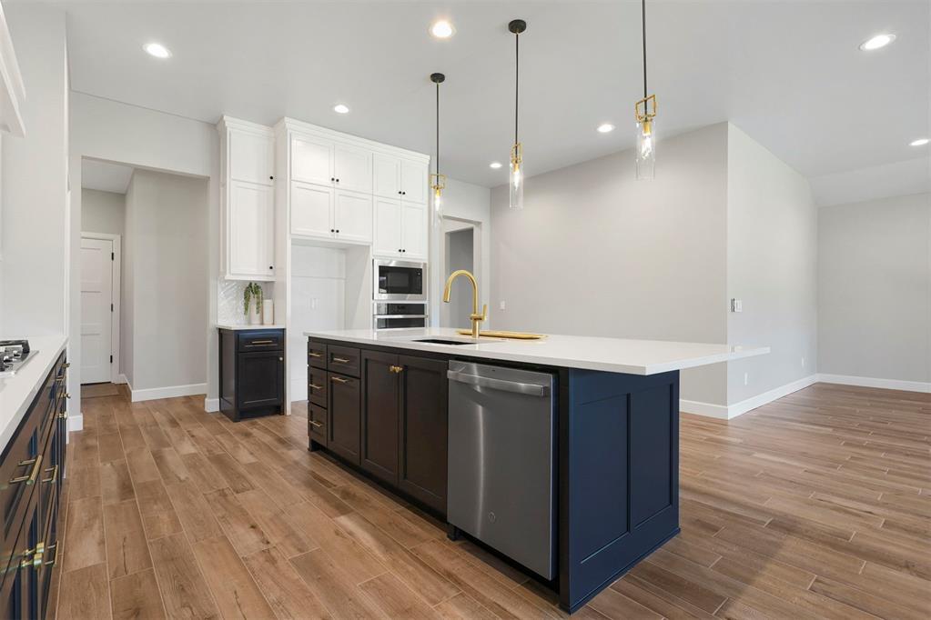 12801 Cobblestone Curve Road Property Photo 9