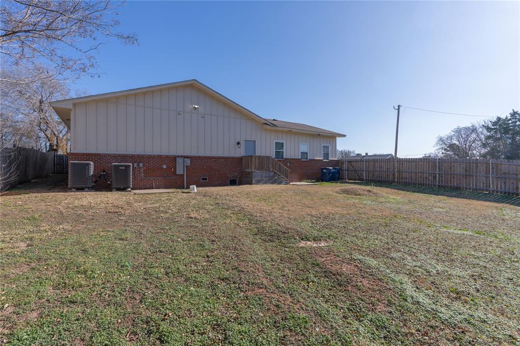 700 N Tucker Avenue Property Photo 38