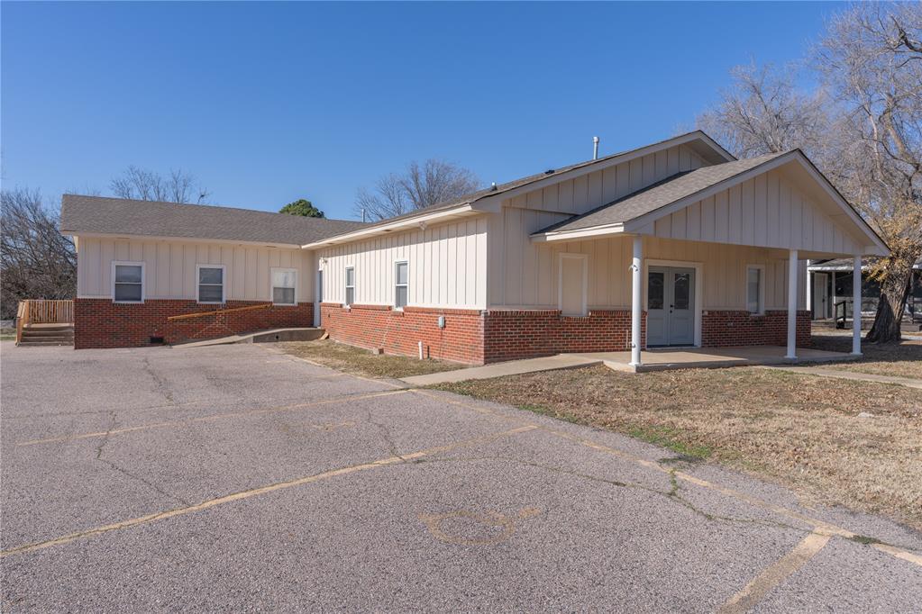 700 N Tucker Avenue Property Photo 42