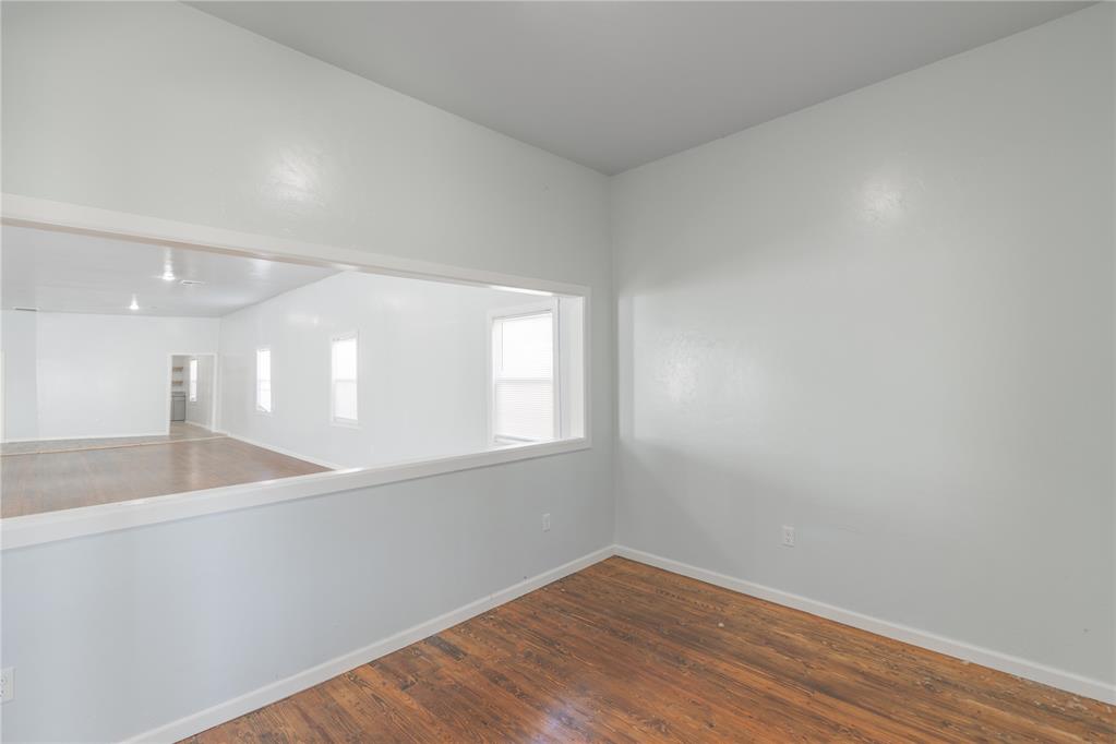 700 N Tucker Avenue Property Photo 6