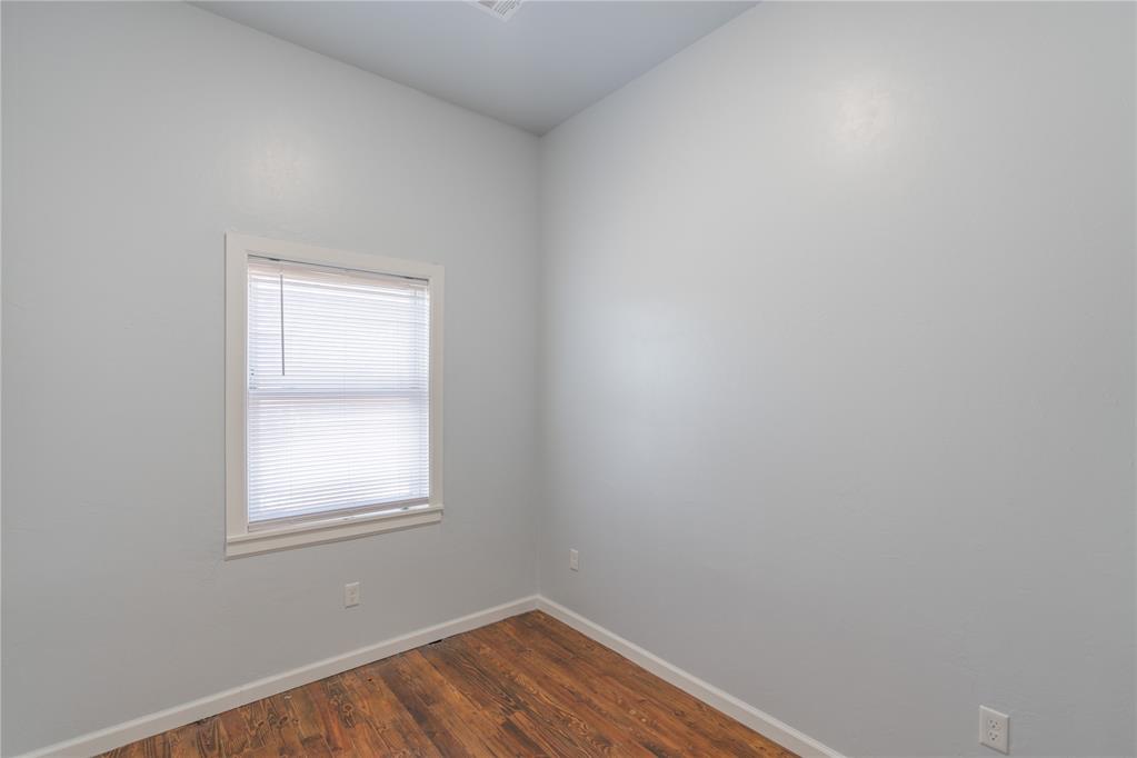 700 N Tucker Avenue Property Photo 33