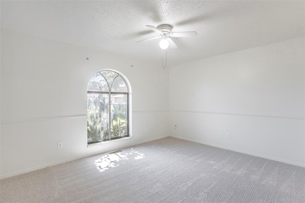 9817 Grimsbey Court Property Photo 16