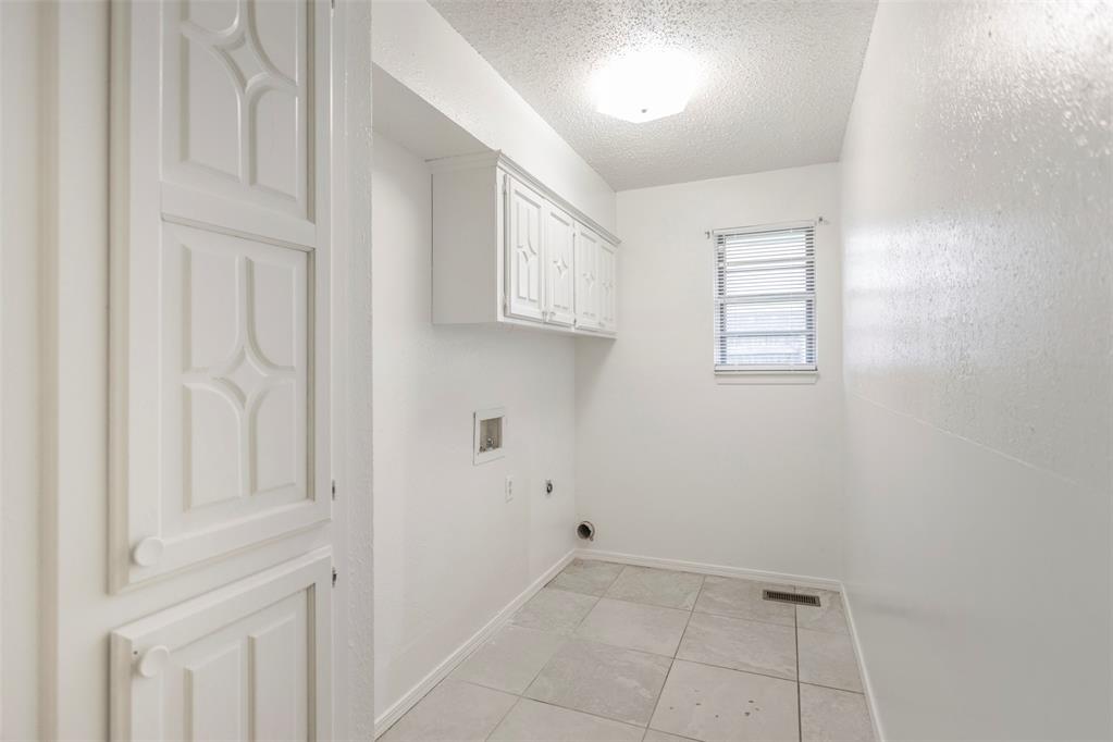 9817 Grimsbey Court Property Photo 31