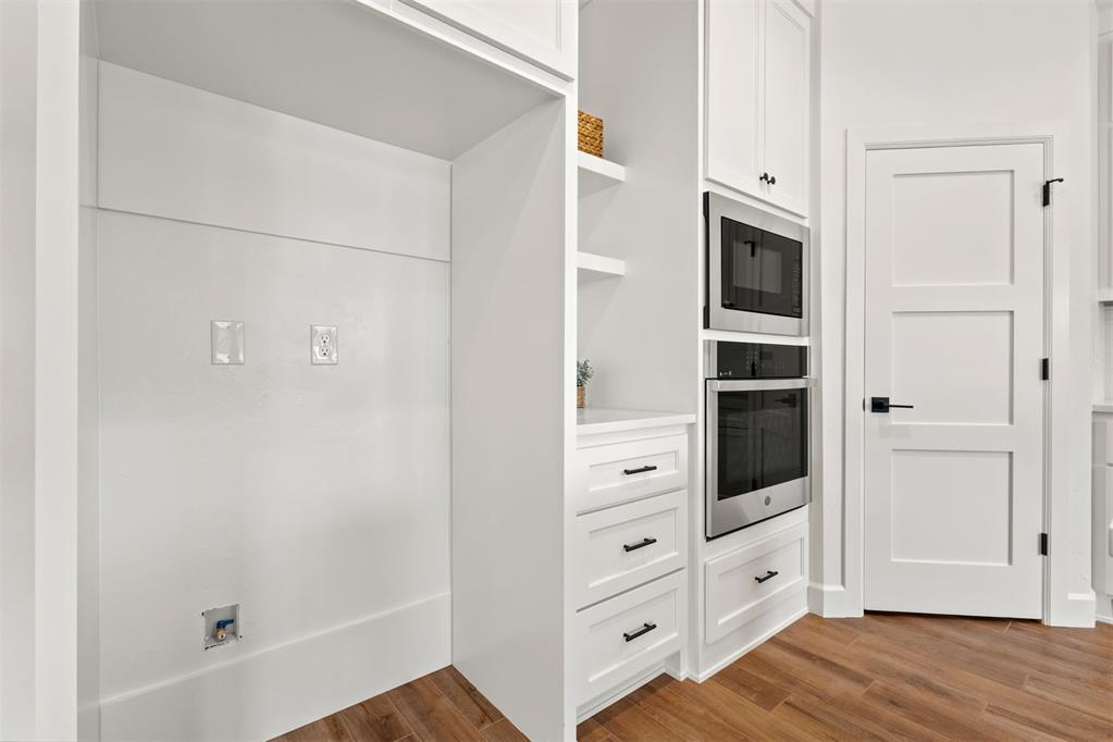 12805 Cobblestone Curve Road Property Photo 17