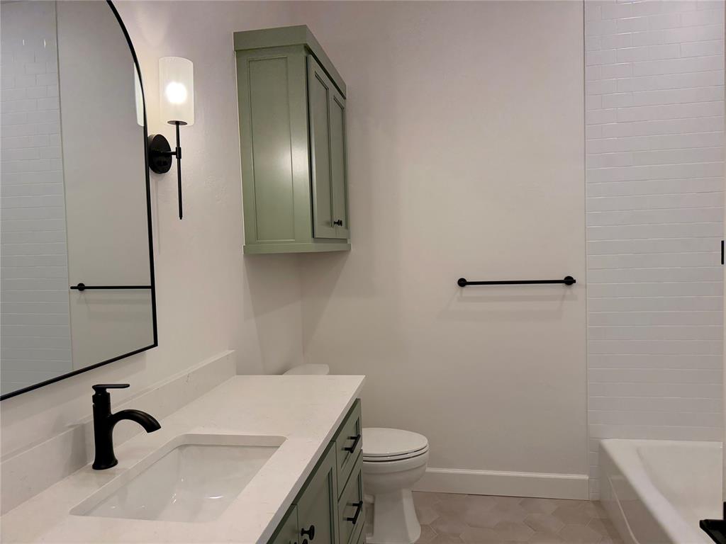 12805 Cobblestone Curve Road Property Photo 19