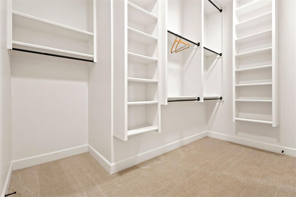 12805 Cobblestone Curve Road Property Photo 27