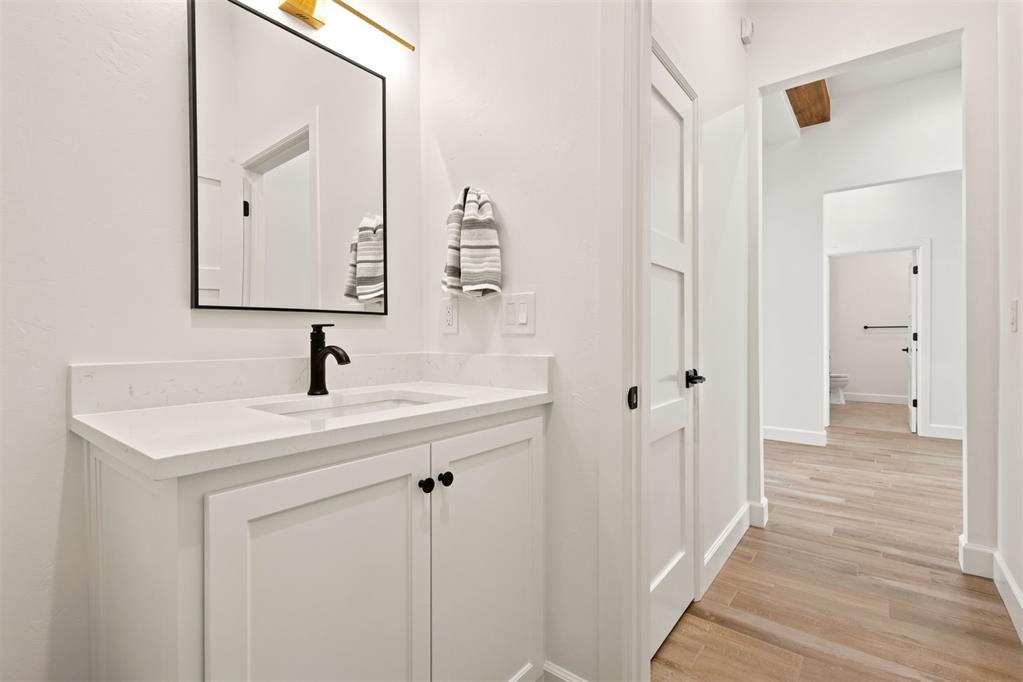 12805 Cobblestone Curve Road Property Photo 30