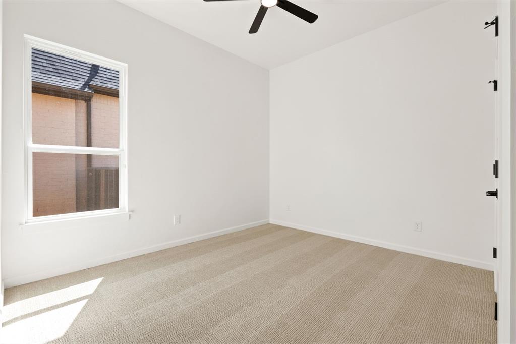 12805 Cobblestone Curve Road Property Photo 34
