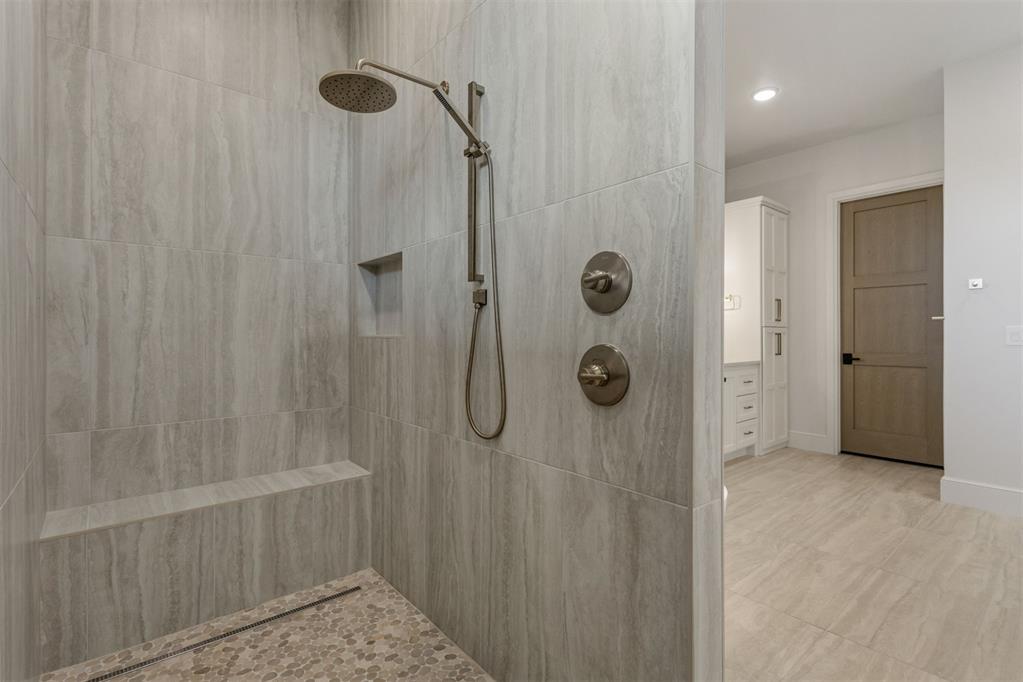 2009 Colonial Way Property Photo 26