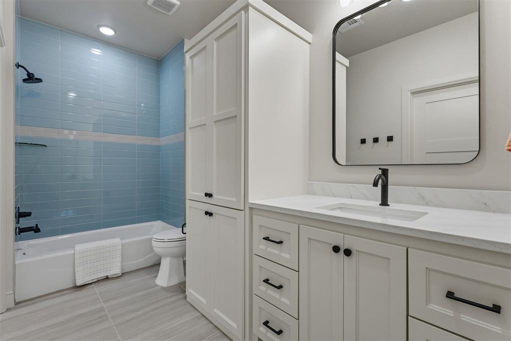 2009 Colonial Way Property Photo 34
