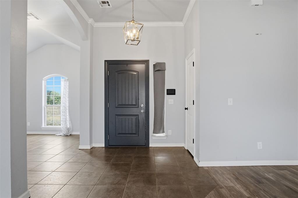 1008 Laurel Creek Drive Property Photo 10