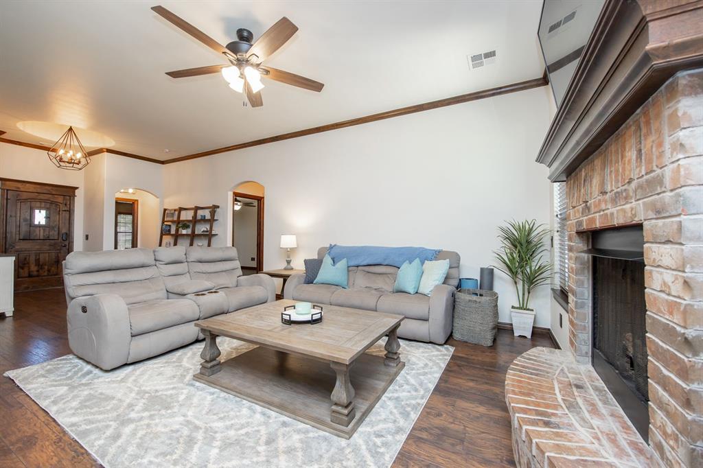 18121 Haslemere Lane Property Photo 4