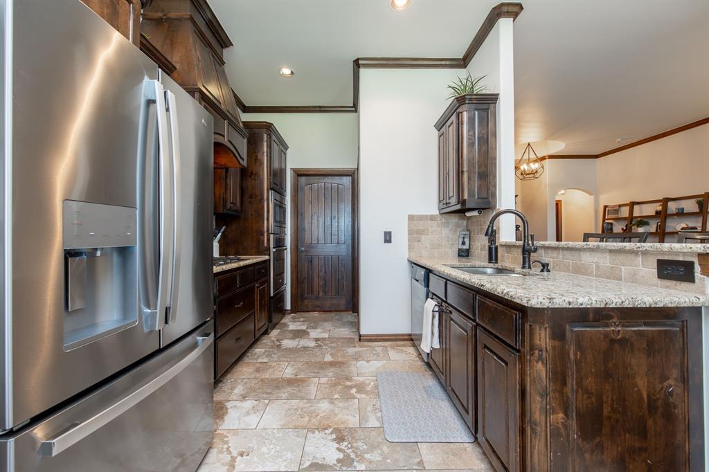 18121 Haslemere Lane Property Photo 9