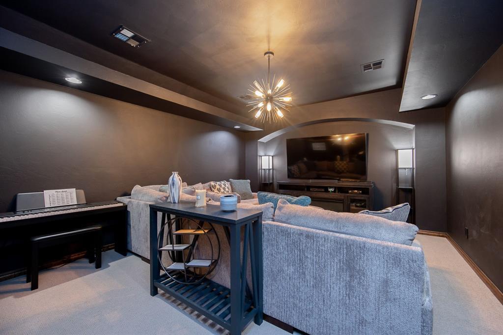 18121 Haslemere Lane Property Photo 22