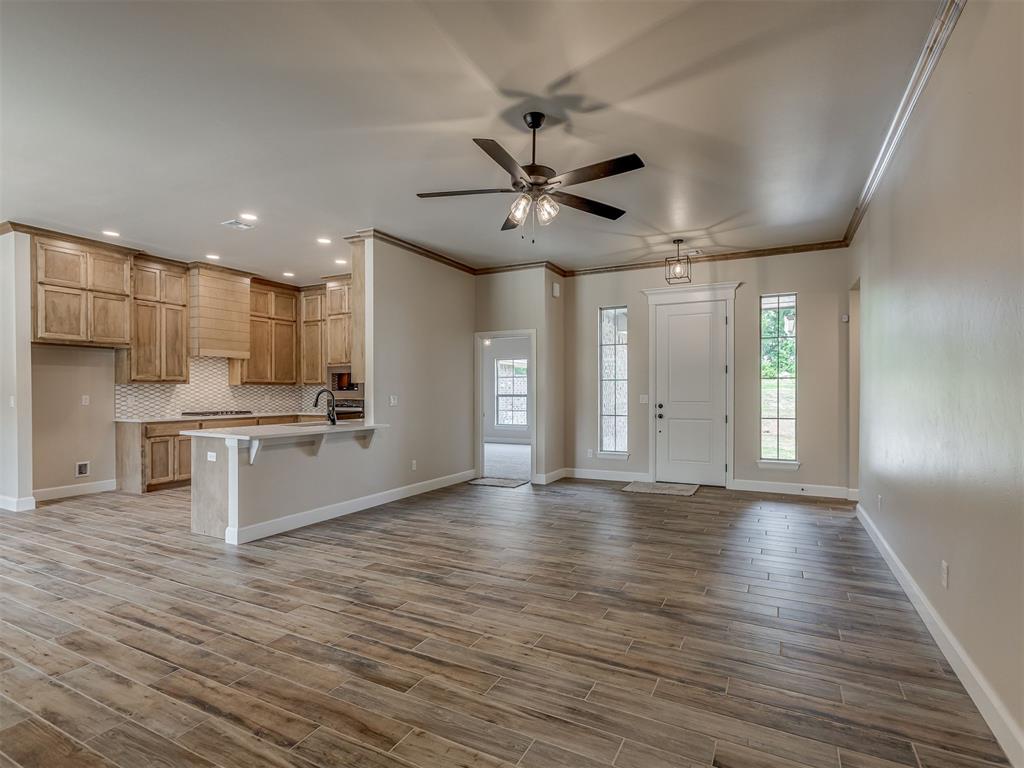 10200 Gentry Crossing Property Photo 2