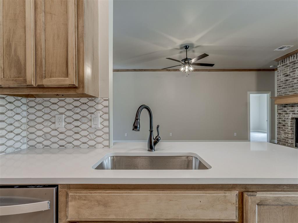 10200 Gentry Crossing Property Photo 7