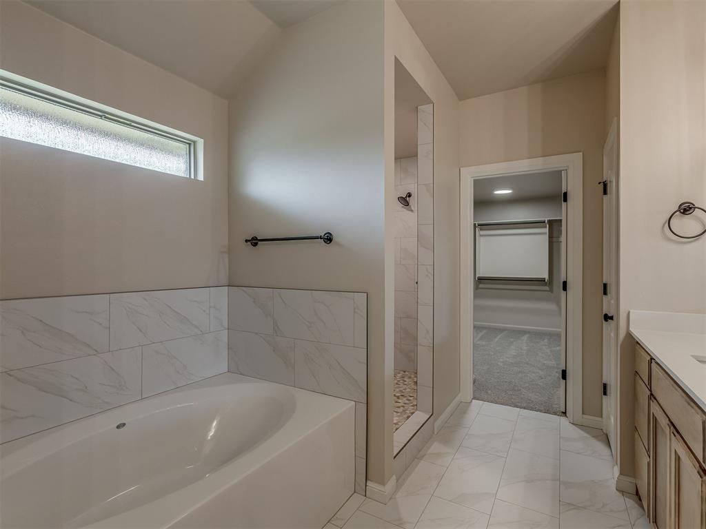 10200 Gentry Crossing Property Photo 16