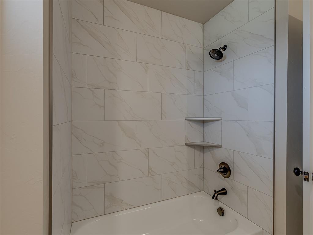 10200 Gentry Crossing Property Photo 33