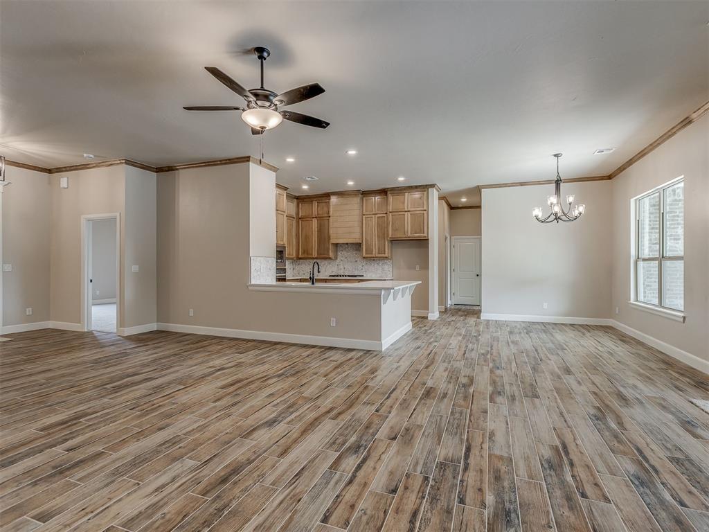 10016 Gentry Crossing Property Photo 5