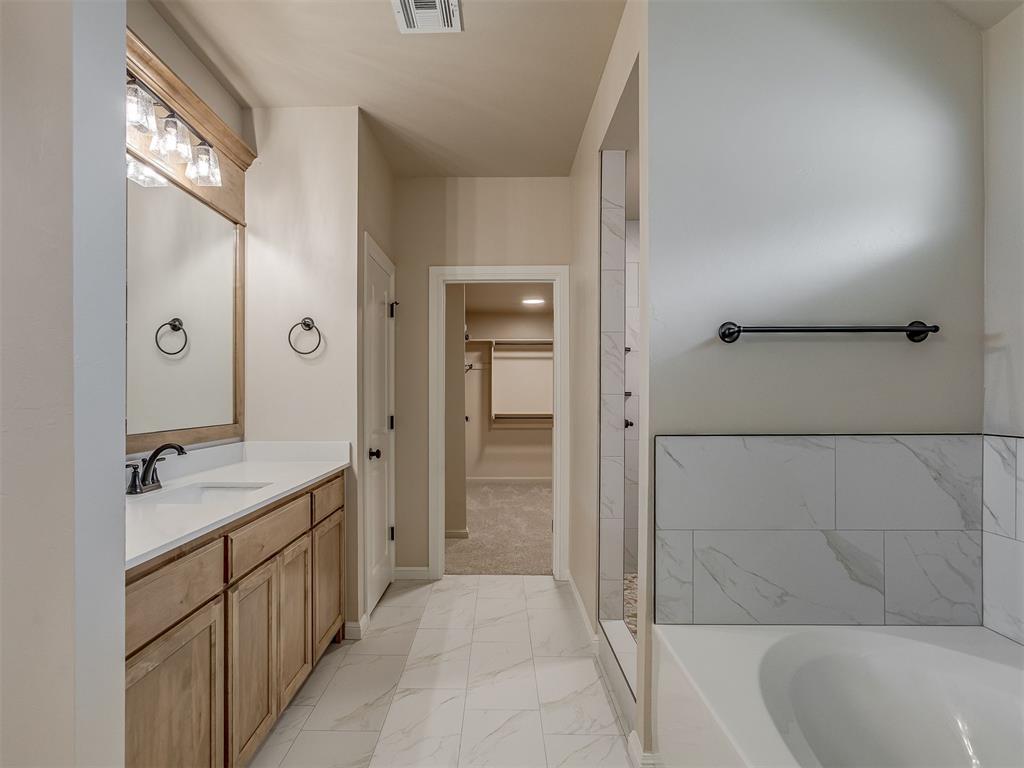 10016 Gentry Crossing Property Photo 19