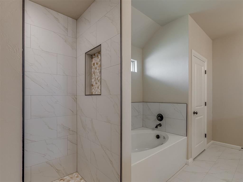 10016 Gentry Crossing Property Photo 21