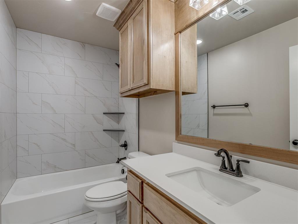 10016 Gentry Crossing Property Photo 28