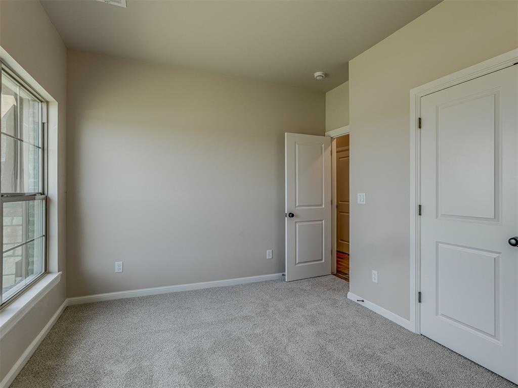10016 Gentry Crossing Property Photo 34