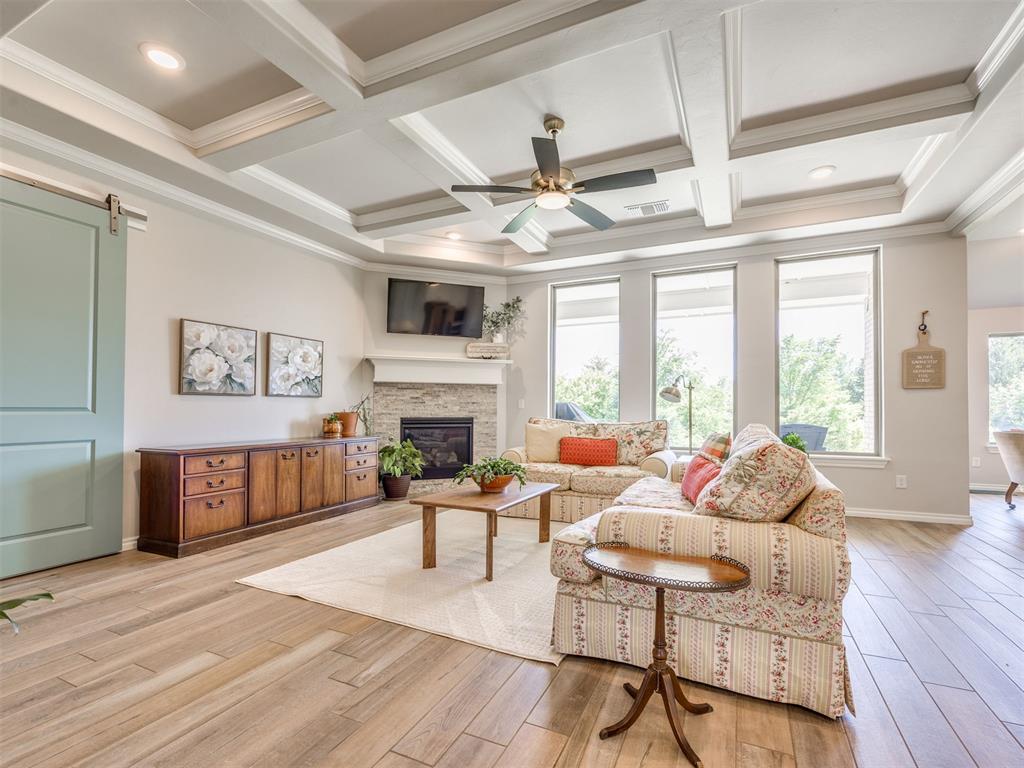 9565 Blue Bonnet Boulevard Property Photo 6