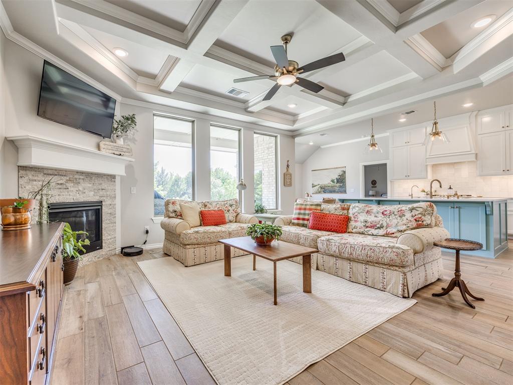 9565 Blue Bonnet Boulevard Property Photo 8