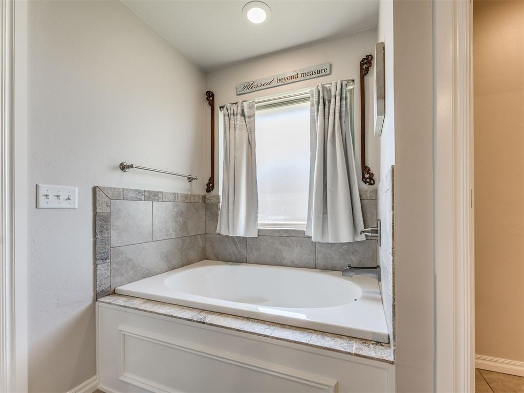 9565 Blue Bonnet Boulevard Property Photo 20