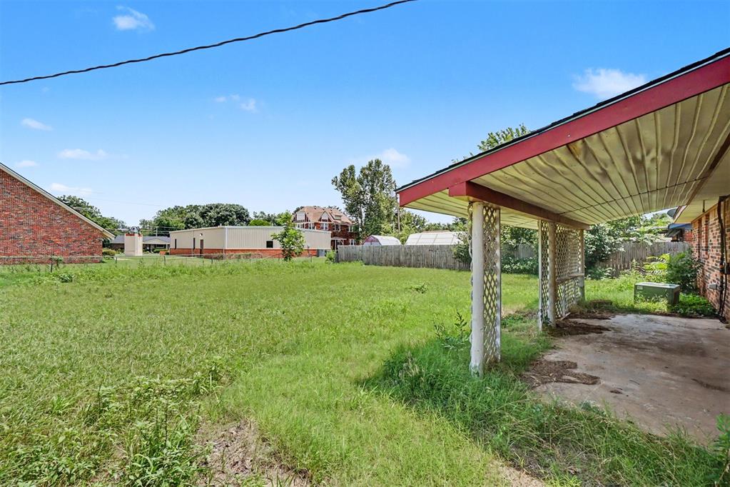 404 N Hardin Avenue Property Photo 27