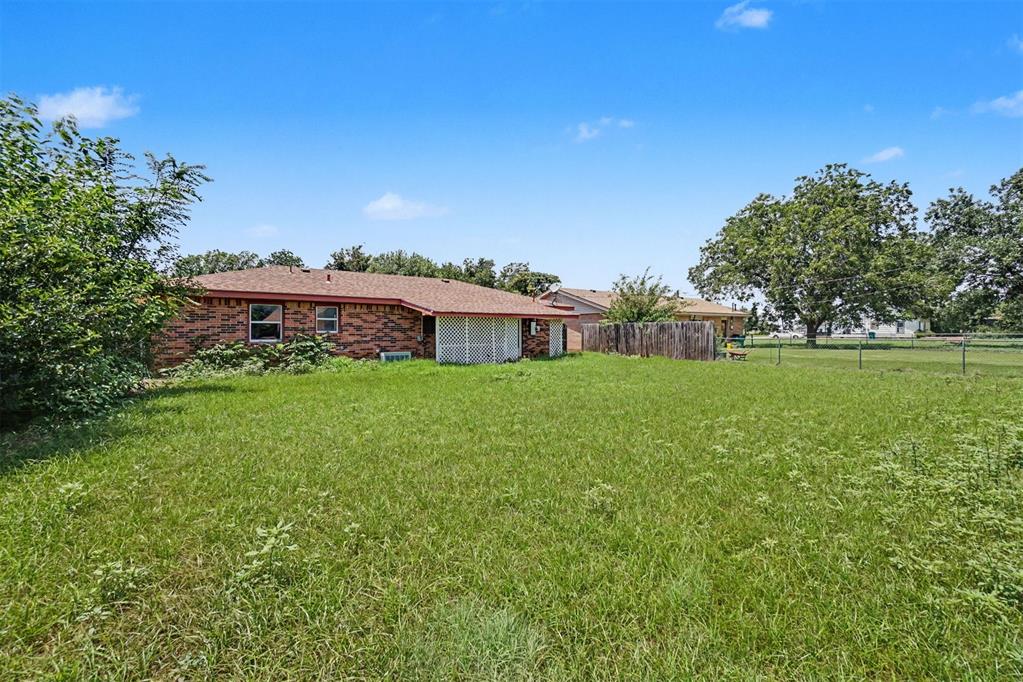 404 N Hardin Avenue Property Photo 30