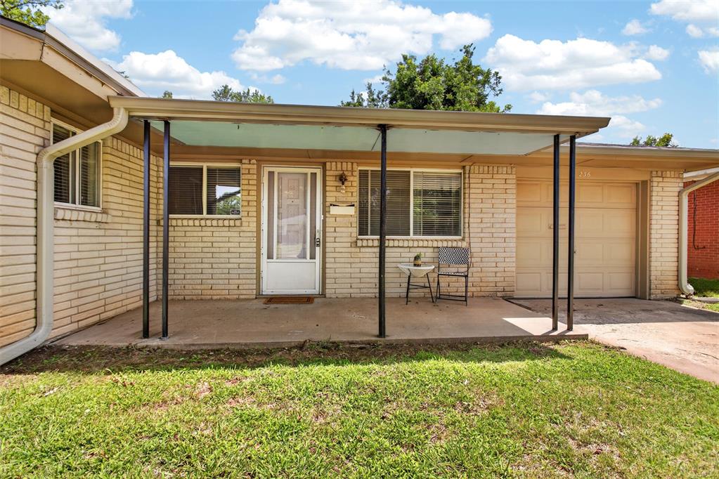 236 Southern Place Property Photo 4