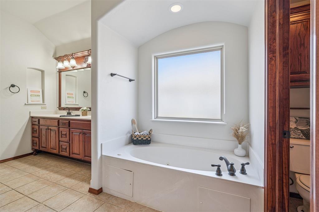 2113 Mulberry Creek Avenue Property Photo 28