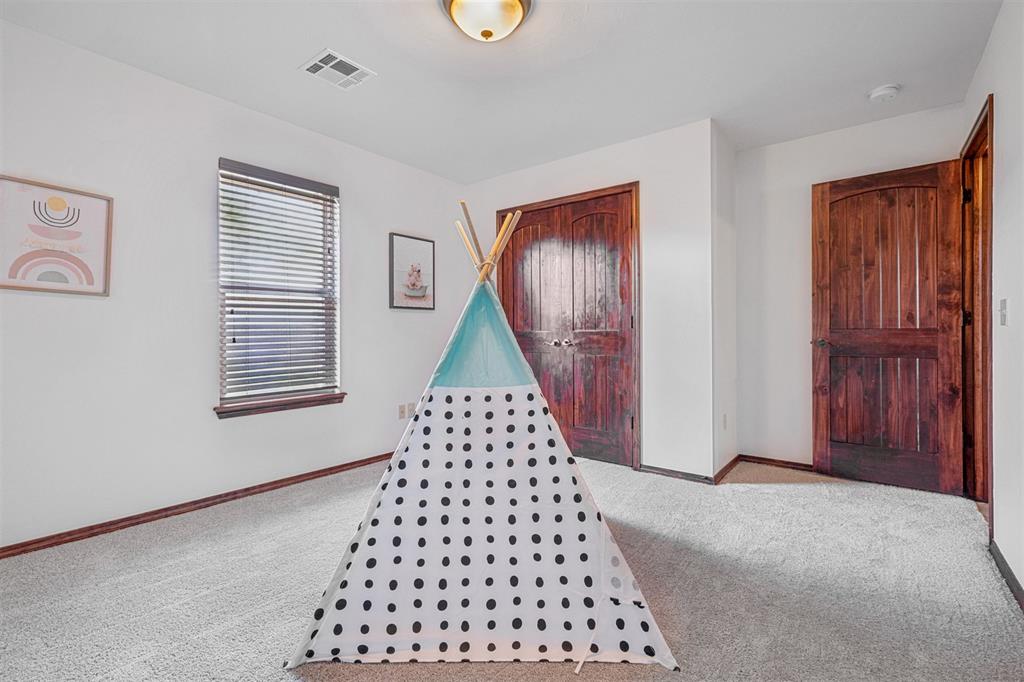 2113 Mulberry Creek Avenue Property Photo 36