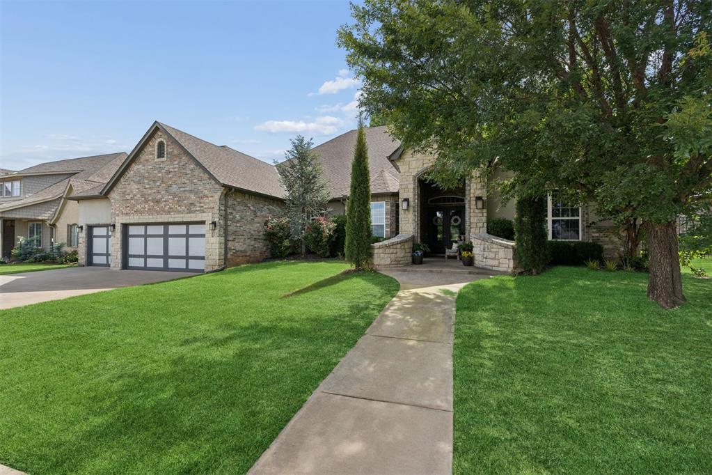 10404 Cherrywood Drive Property Photo 3