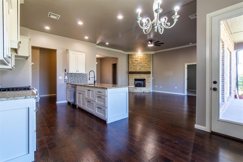 3903 Catalina Court Property Photo 14