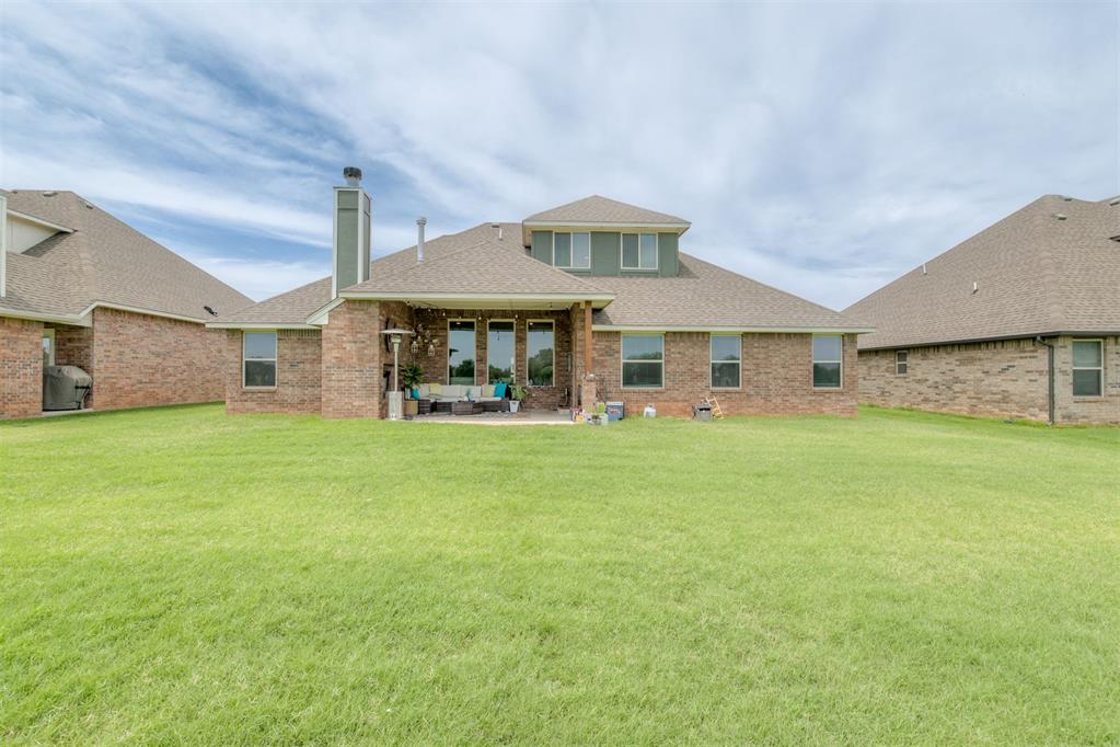 1216 N Beale Terrace Property Photo 4