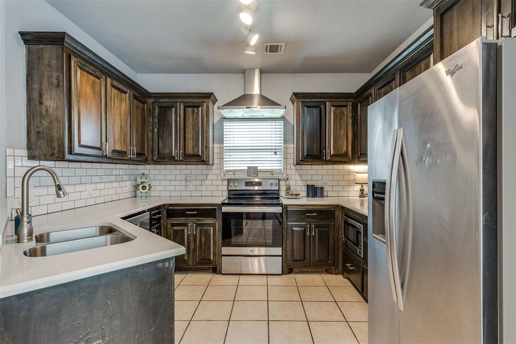 4916 Cinder Drive Property Photo 3