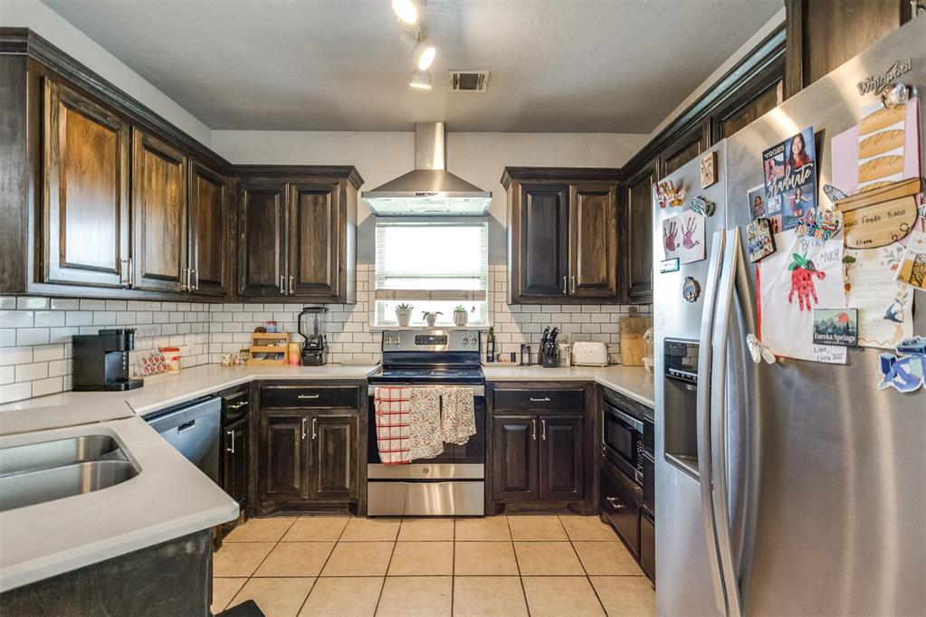 4916 Cinder Drive Property Photo 4